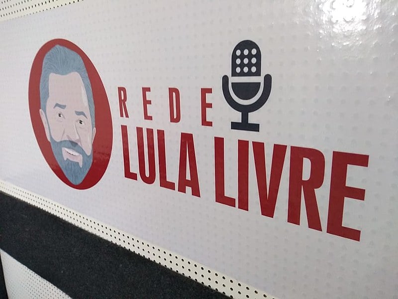Com transmissões diárias a respeito da Vigília Lula Livre e das mobilizações em defesa do ex-presidente, Rede Lula Livre completou um ano