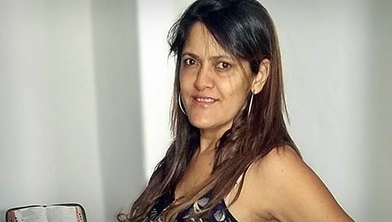 Heley Abreu Silva Batista morreu tentando proteger seus alunos em Janaúba