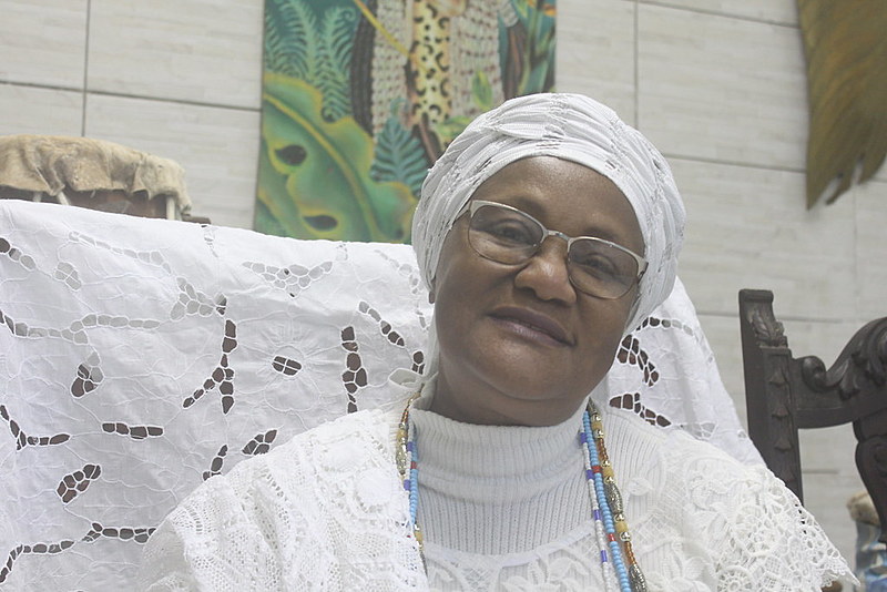 Wanda herdou da mãe o ofício da costura e casa de candomblé, o Ilè Ìyá Mí Òsún Mùíywá, fundado em 1956
