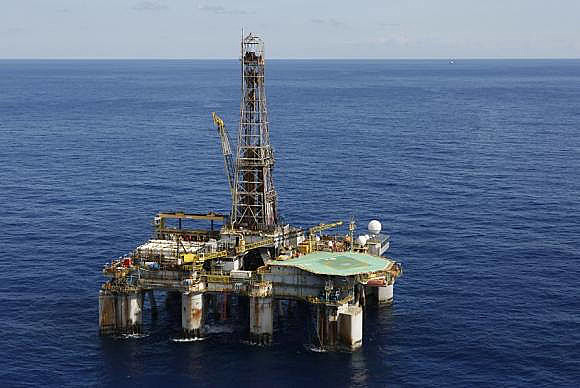 Para ex-diretores da Petrobras, Brasil poderia explorar a área e garantir investimentos futuros em Educação e outros "setores prioritários"