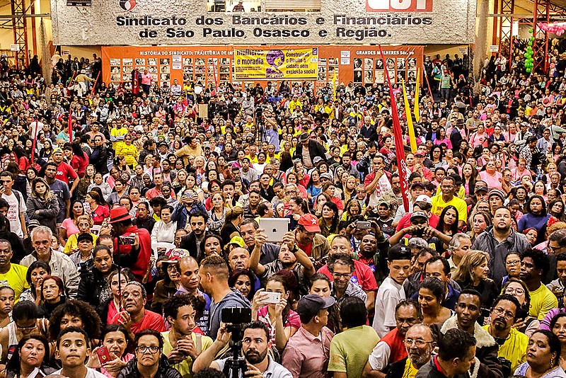 Mais de 4 mil pessoas participaram da abertura do 14º Encontro Nacional da União por Moradia Popular em SP