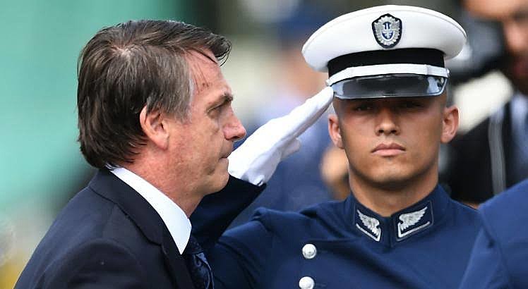 Jair Bolsonaro exaltou militar torturador durante a votação do impeachment de Dilma Rousseff