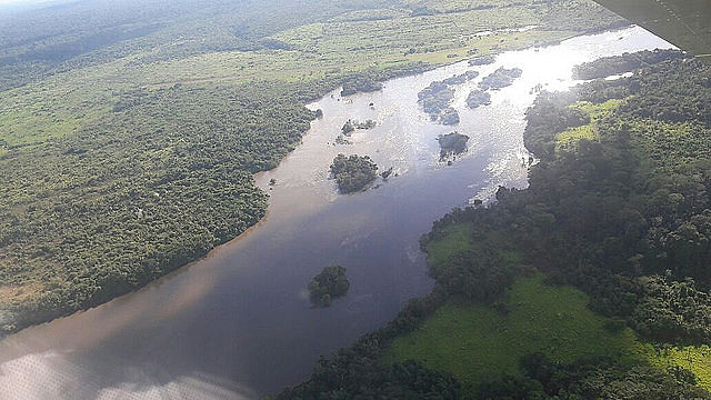 Lugar de la masacre dificulta acceso: son 18 kilómetros por tierra y 15 minutos en barco