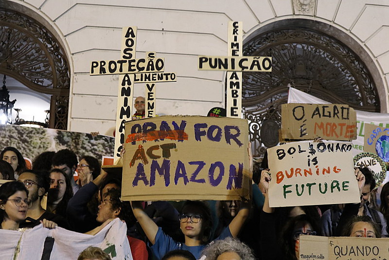O aumento dos incêndios na região amazônica foi de 82%, se comparado ao mesmo período do ano passado, segundo dados do INPE