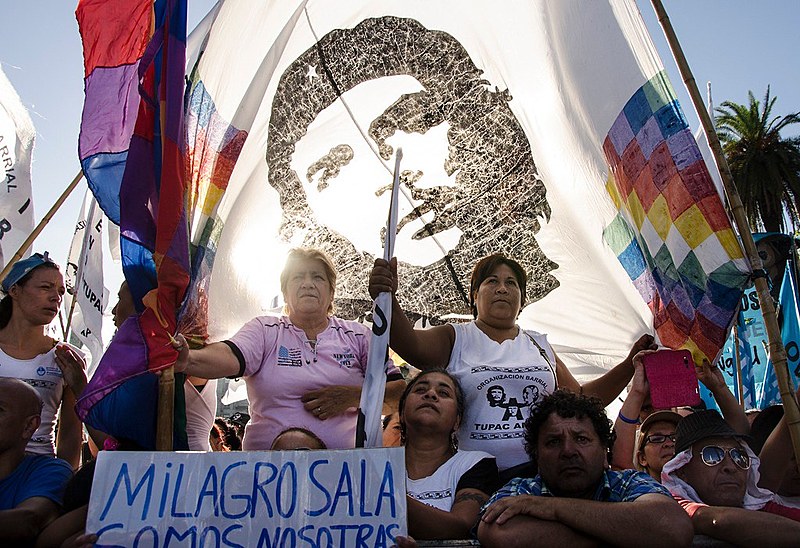 Movimentos populares, como a Organização Tupac Amaru, são alvos de investigações ilegais