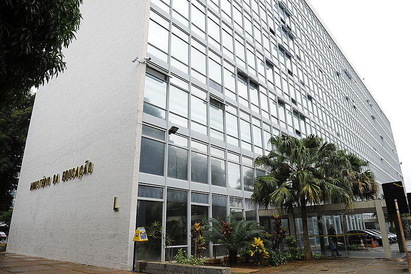 Fachada do Ministério da Educação (MEC), na Esplanada dos Ministérios, em Brasília (DF)