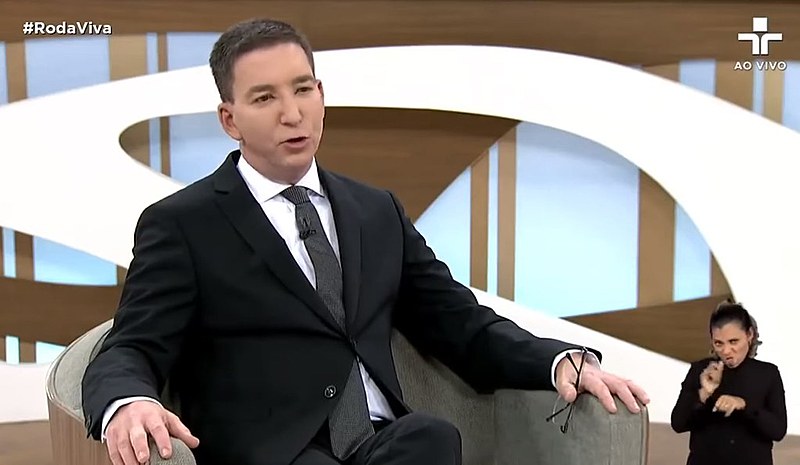Glenn Greenwald teve que reiterar regras básicas do bom jornalismo para profissionais bisonhos