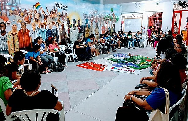 Café acontece na sede do Movimento dos Trabalhadores Cristãos