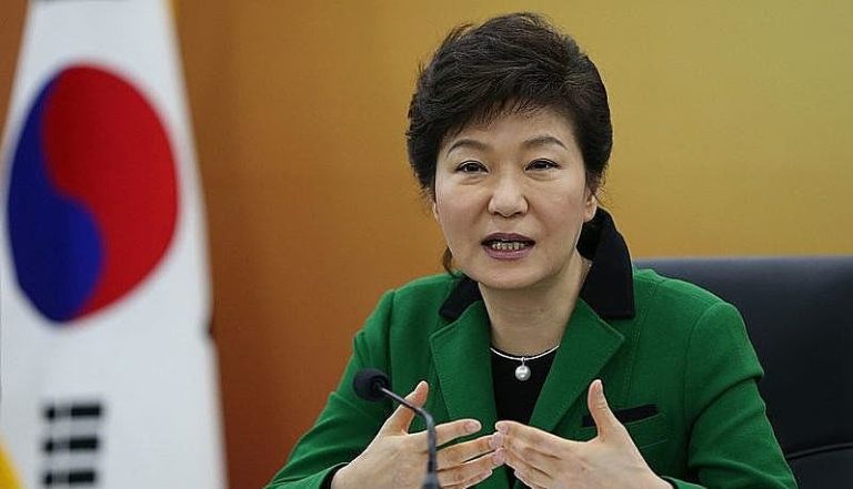 Escândalo de corrupção envolvendo presidente mergulha Coreia do Sul em crise política