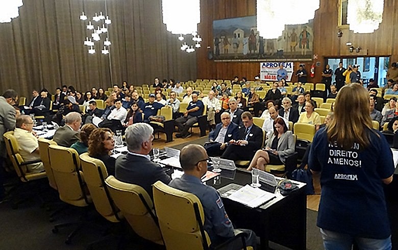 As audiências públicas sobre o orçamento 2018 têm sido realizadas no Salão Nobre da Câmara Municipal