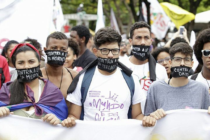 "Eles não sabem o que é ideologia. Não foi sem razão que eles chamaram Escola Sem Partido. Na verdade, é sem partido de esquerda"