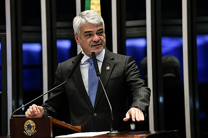 senador humberto costa