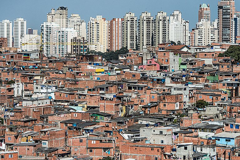 A cidade e a universidade na boa luta