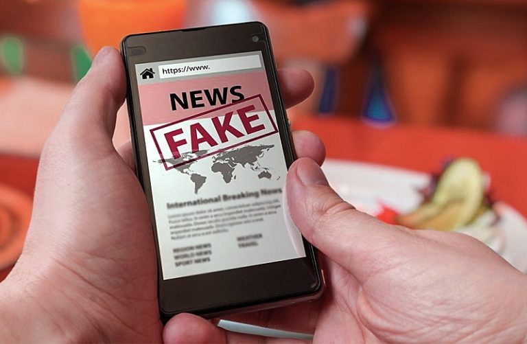 'Pandemia de fake news' dificulta combate ao coronavírus no Brasil, alertam especialistas