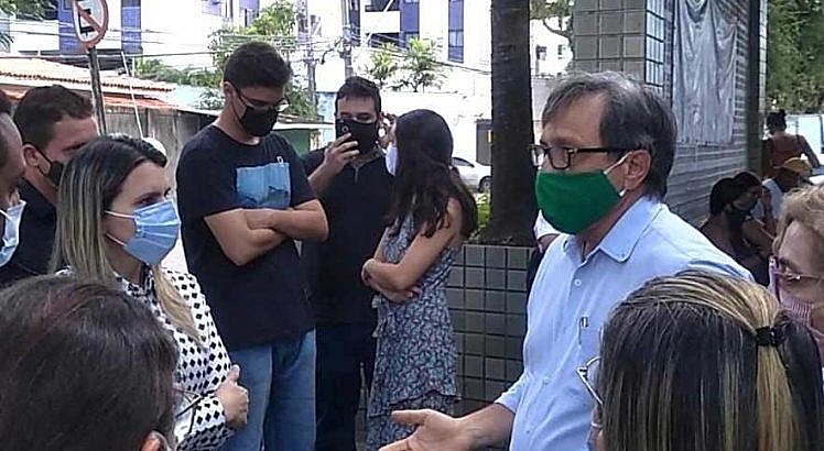 Conheça os parlamentares que invadiram o Cisam, no Recife, para manter gravidez em criança