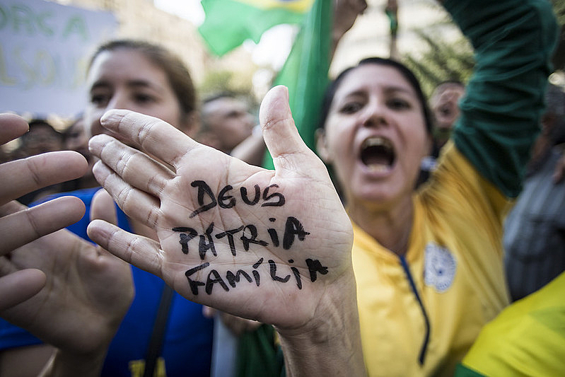 manifestação de direita, família