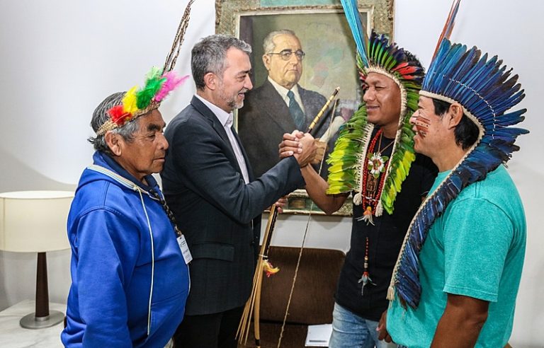 Aprovado projeto que reconhece relevante interesse cultural do artesanato indígena