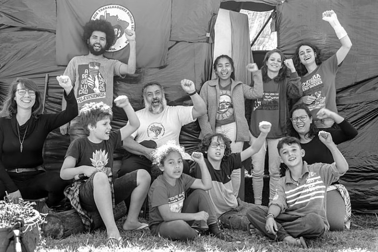 Filme gravado com crianças de escola do MST estreia nesta sexta-feira (9)