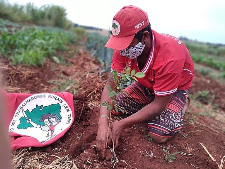 'Defender reforma agrária, denunciar violência': dirigente do MST diz que Estado defende o agro