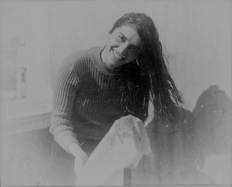 A vida de Soledad Barrett e sua filha, há 30 anos buscando informações sobre a mãe