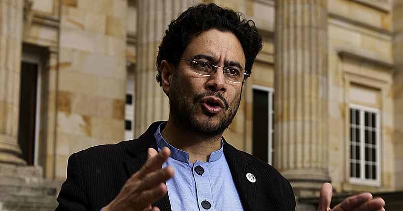 A vida do senador colombiano Iván Cepeda é marcada pelo ativismo por direitos humanos e pela paz