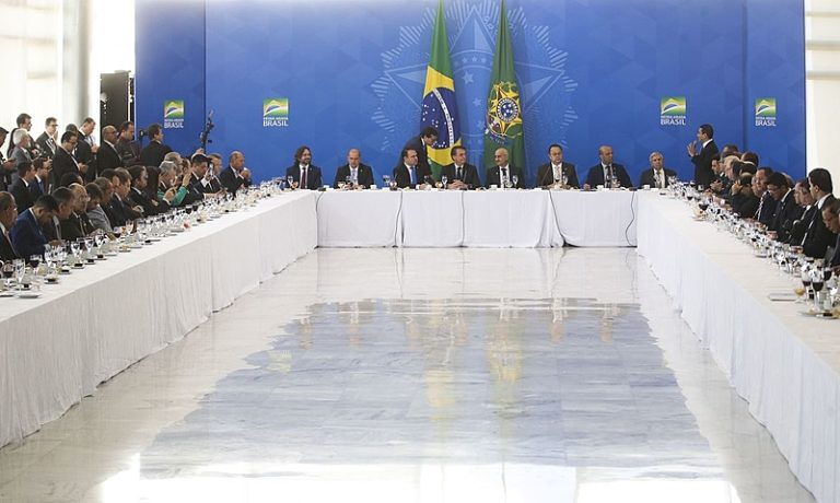 Maioria dos deputados da Frente Parlamentar Evangélica apoia pautas antiambientais