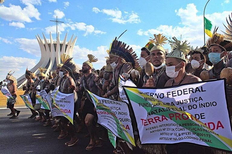 População indígena quase dobra e chega a 1,7 milhão; trabalho inédito do IBGE explica mudança