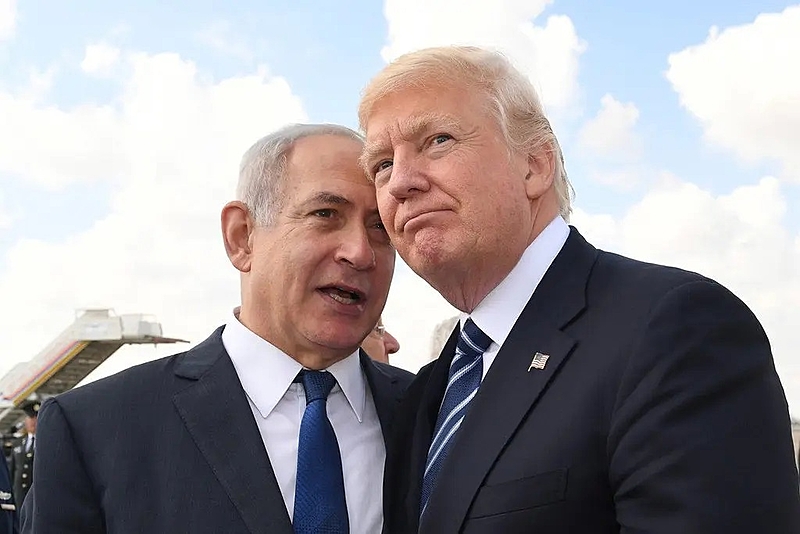 Benjamin Netanyahu com Donald Trump no aeroporto Ben Gurion