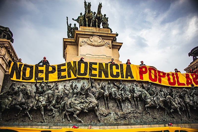 Ato simbólico defende "Independência popular" no Museu do Ipiranga, em São Paulo