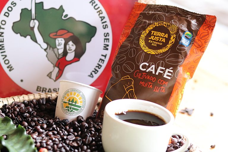 Na <mark class='ep-highlight'>Bahia</mark>, Movimento Sem Terra lança o Café da Reforma Agrária