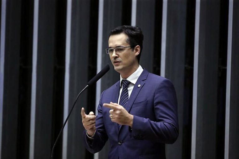 Uso do nome de Deltan Dallagnol leva a pedido de impugnação de pesquisa eleitoral em Curitiba