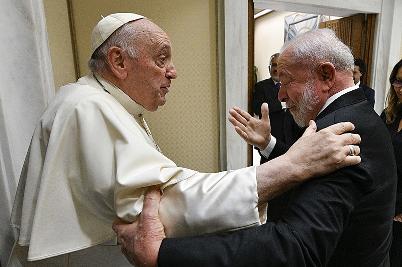 No Vaticano, Lula e Papa Francisco falam sobre paz no mundo, combate à fome e defesa do meio ambiente