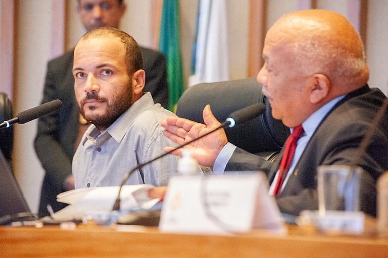 Alan dos <mark class='ep-highlight'>Santos</mark> confessa na CPI no DF que levou dinamite para área do Aeroporto de Brasília