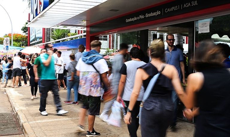Fies: programa terá 56 mil vagas para inscritos no CadÚnico