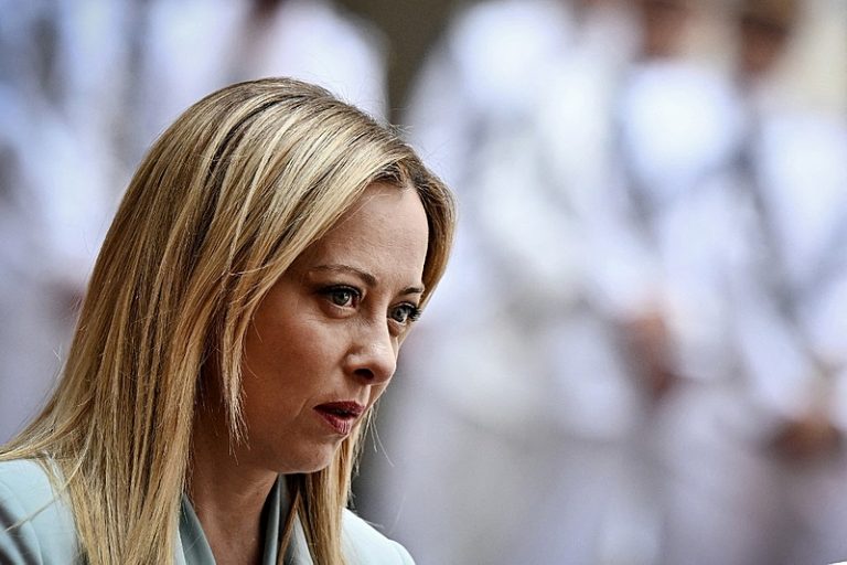 'Neoliberalismo e repressão a movimentos' explicam avanço da extrema direita na Europa