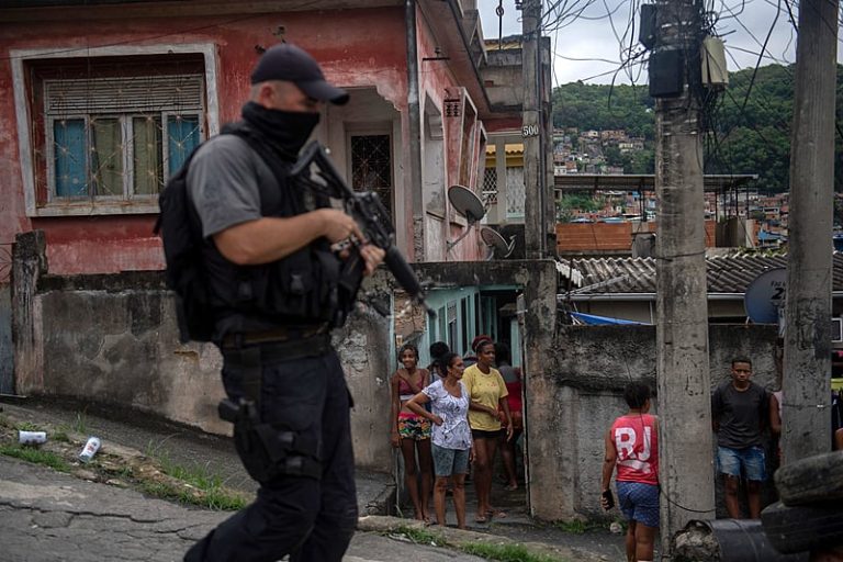 Até quando a necropolítica será a principal face do estado nas favelas do Rio?
