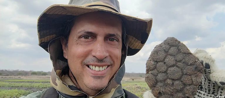 ‘Devolver fósseis é reparar colonialismo científico’, diz paleontólogo brasileiro