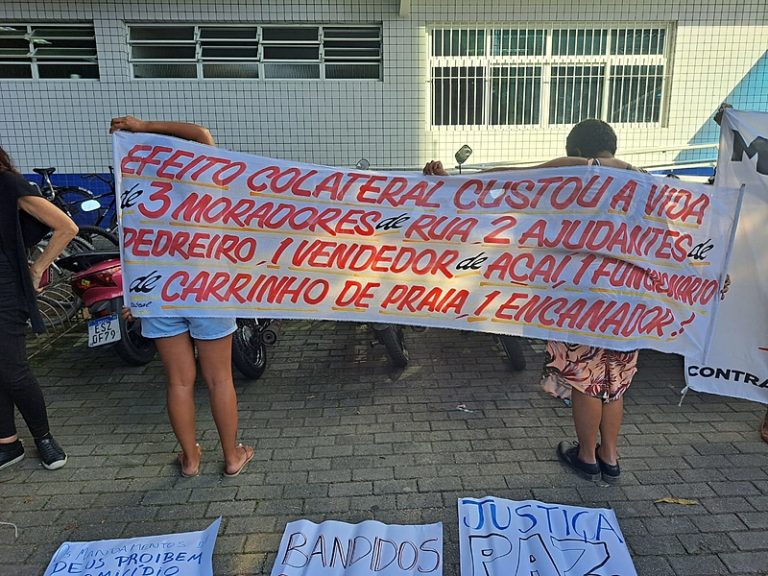 'Estamos passando um momento de terror': moradoras do Guarujá protestam contra Operação Escudo
