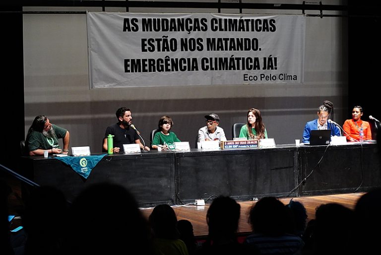 Debate sobre emergência climática reúne sociedade gaúcha mas governo Leite não comparece