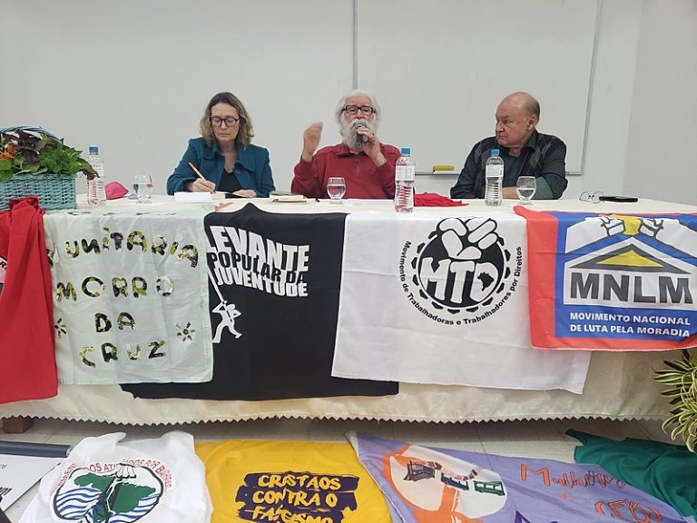 'Como nunca antes na história o ser humano deve fazer um novo começo', afirma Leonardo Boff