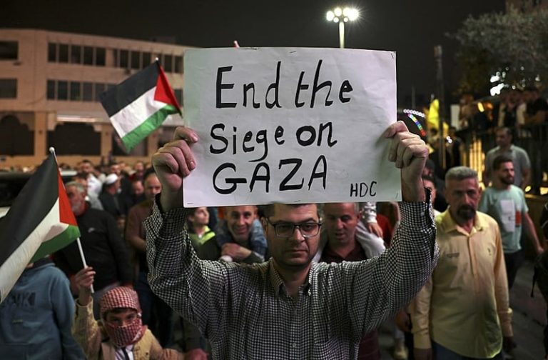 Hamas e Israel se encontram neste domingo (5) no Egito para negociar fim do massacre