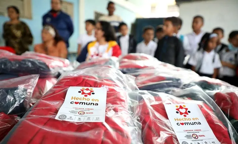 Bem Viver: comuna venezuelana garantiu sustento durante crise e segue abastecendo bairros