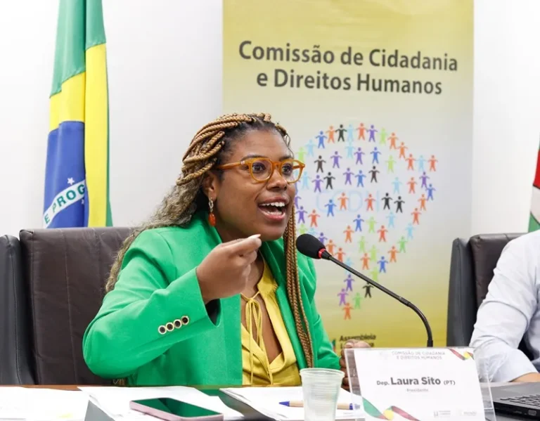 Deputada Laura Sito (PT-RS) denuncia 'ataque coordenado' com agressões e ameaças virtuais