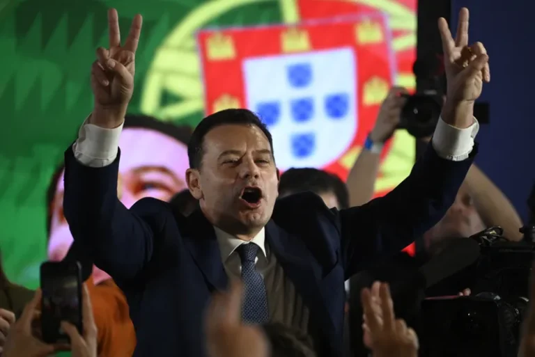 Luís Montenegro começa a formar governo em Portugal com veto à participação da extrema direita