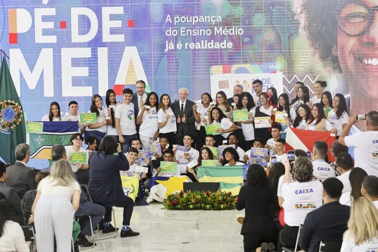 Controle de gastos ameaça projeto de educação e meta de investimento, aponta Inesc