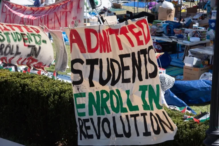 Estudantes nos EUA ocupam universidades contra o genocídio em Gaza