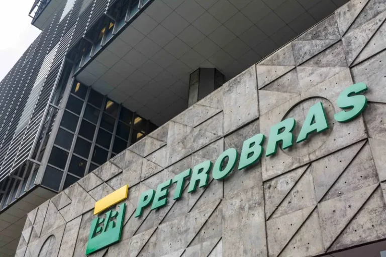 Alta no preço do combustível pressiona Petrobras a avaliar volta ao setor de distribuição