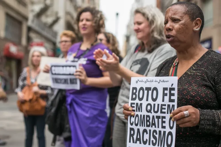 Letramento racial e integração com arte e educação