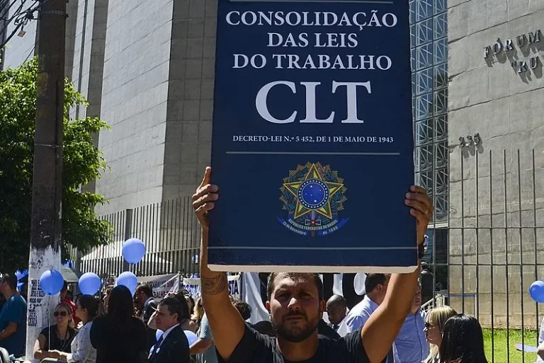 O PL da 'uberização' da Justiça do Trabalho