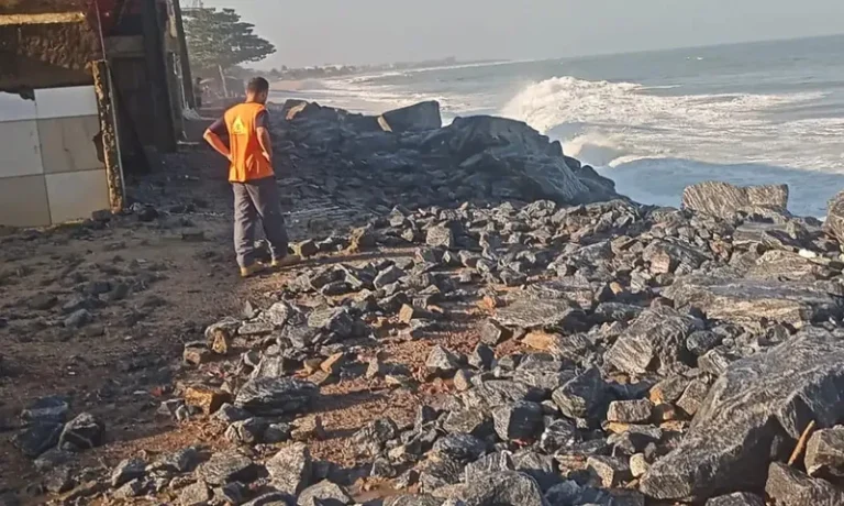 'Praia pública': parlamentares criticam PEC que transfere poder da União sobre faixas litorânea